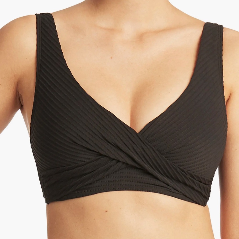 NWT Cross Front Bikini Top